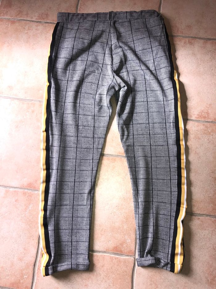 Pantalon Jennyfer en S - photo numéro 2