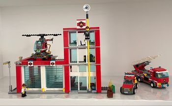 Lego City. 60004  la caserne des pompiers 