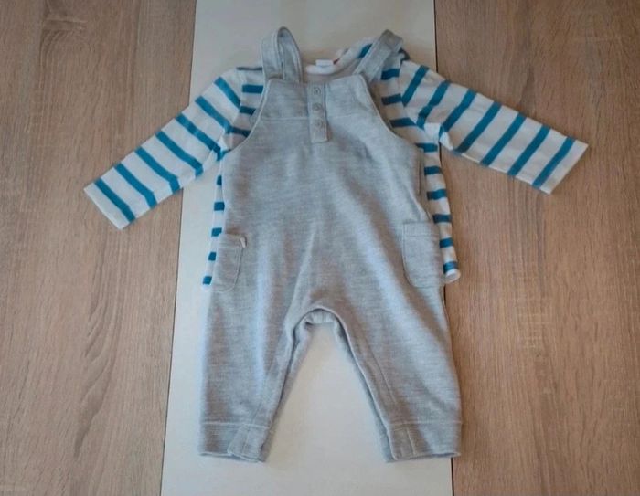 Magnifique ensemble 9 mois