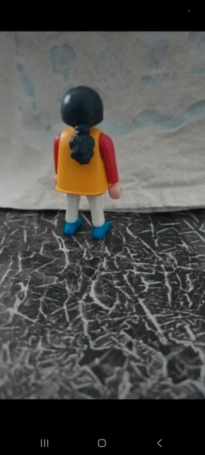 Figurine femme playmobil - photo numéro 2
