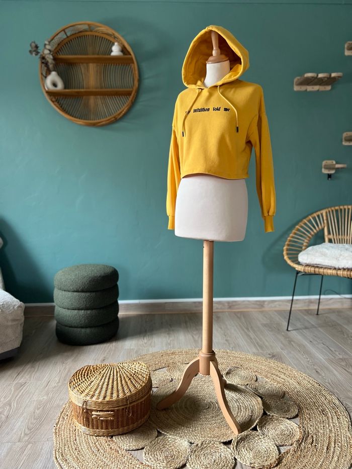 Sweat Court tendance à Capuche Bershka Jaune Moutarde - photo numéro 2