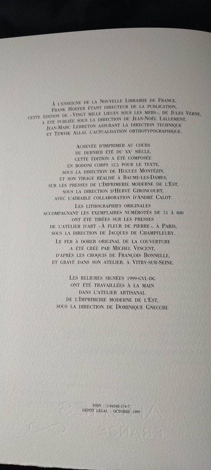 Magnifique coffret de luxe Jules verne " vingt mille lieues sous les mer" - photo numéro 7