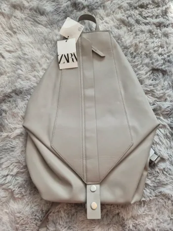 Sac à dos Zara – gris clair – Neuf avec étiquettes