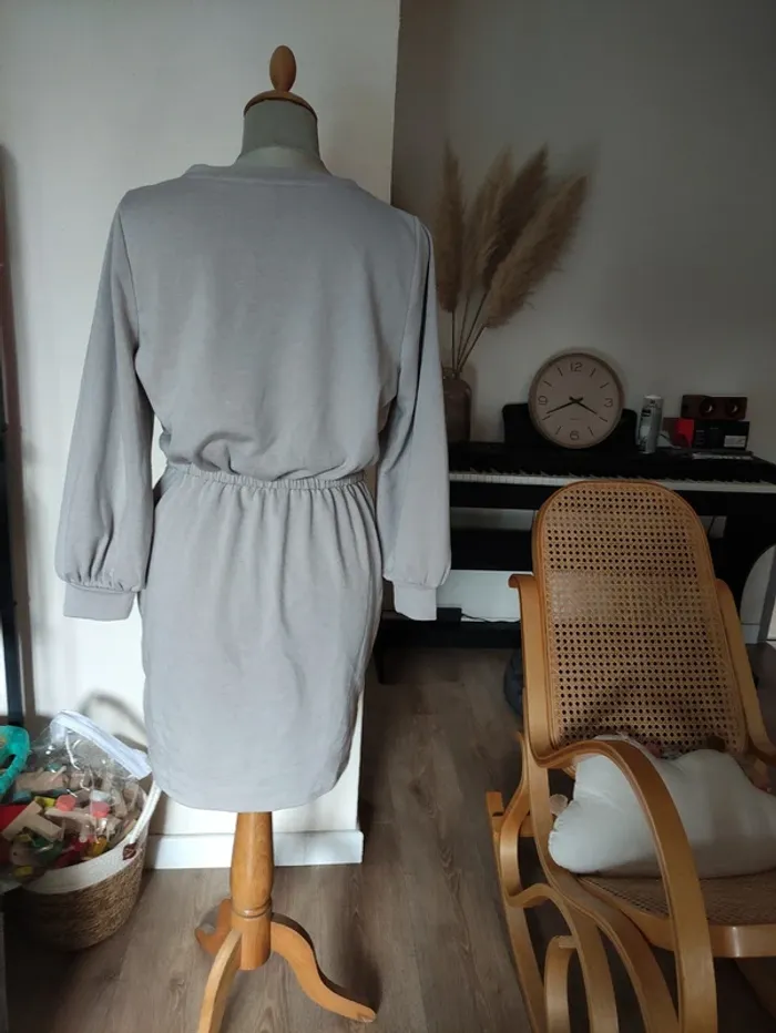 Robe sweat gris clair d'allaitement - photo numéro 3