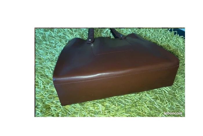 🔆 Chic et neuf sac Lamarthe brun cuir L37,5 x H31 cm et 56 cm avec lanière P 12cm - photo numéro 4