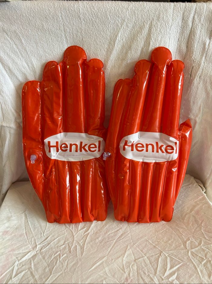 Gants géants gonflables Henkel/Fa – Supporters/événementiel - photo numéro 2