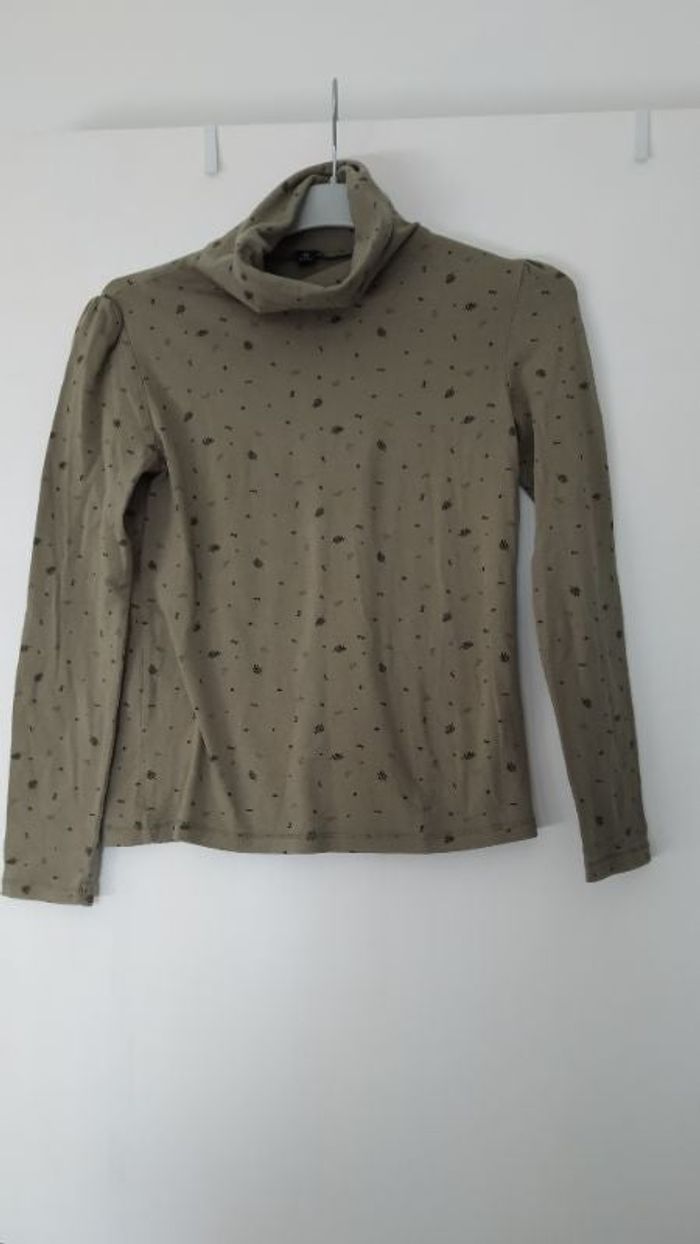 Tricot a col roulé