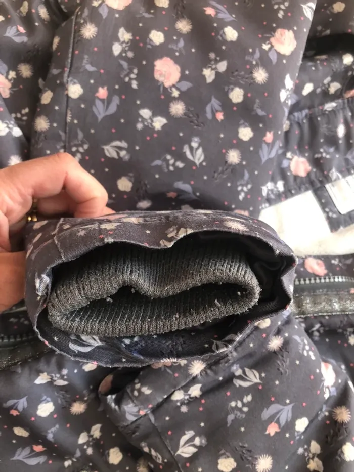 Blouson fille 6 - 7 ans - photo numéro 3
