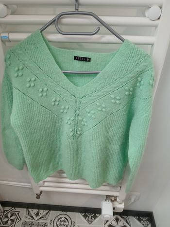 Pull femme court col V