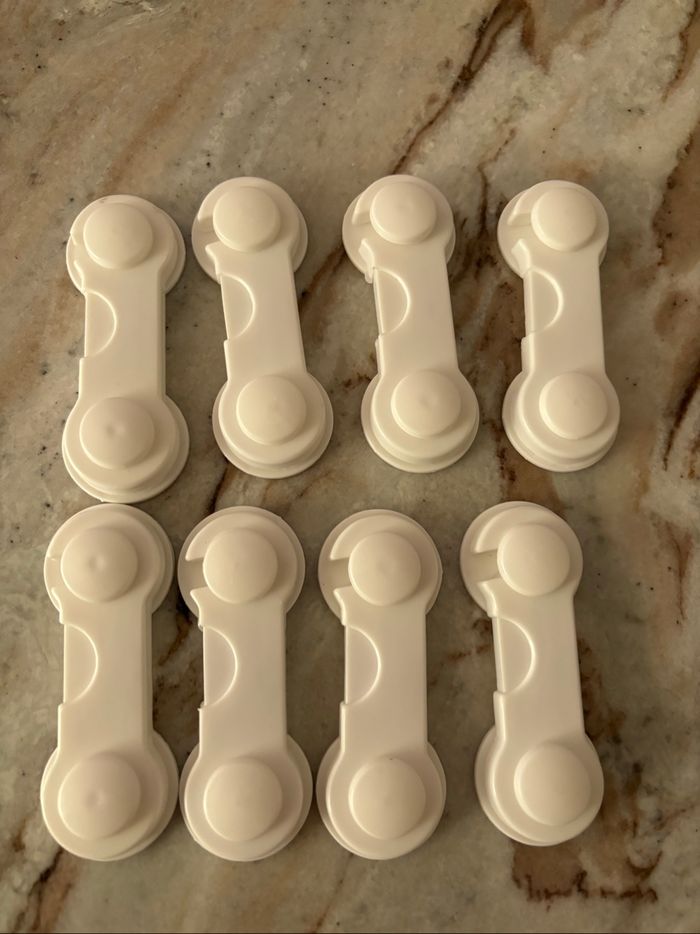 Bloque porte meuble bébé x8neuve - photo numéro 4