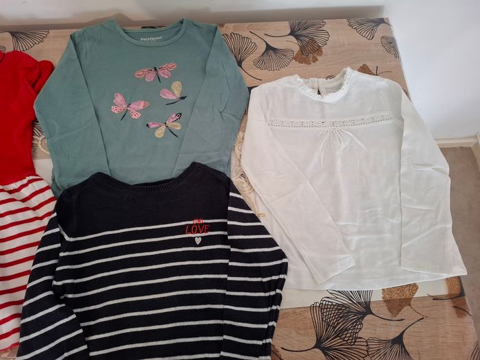 Lot vêtements fille taille 4-5ans - photo numéro 3