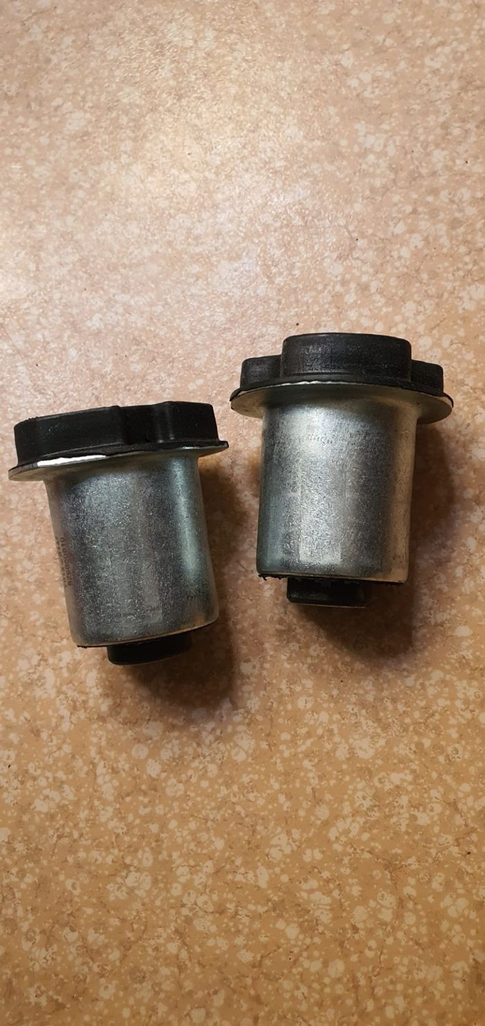 Cylindres bloc suspension support essieu - photo numéro 2