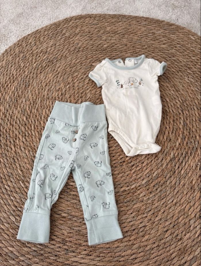 Ensemble bébé 1 mois