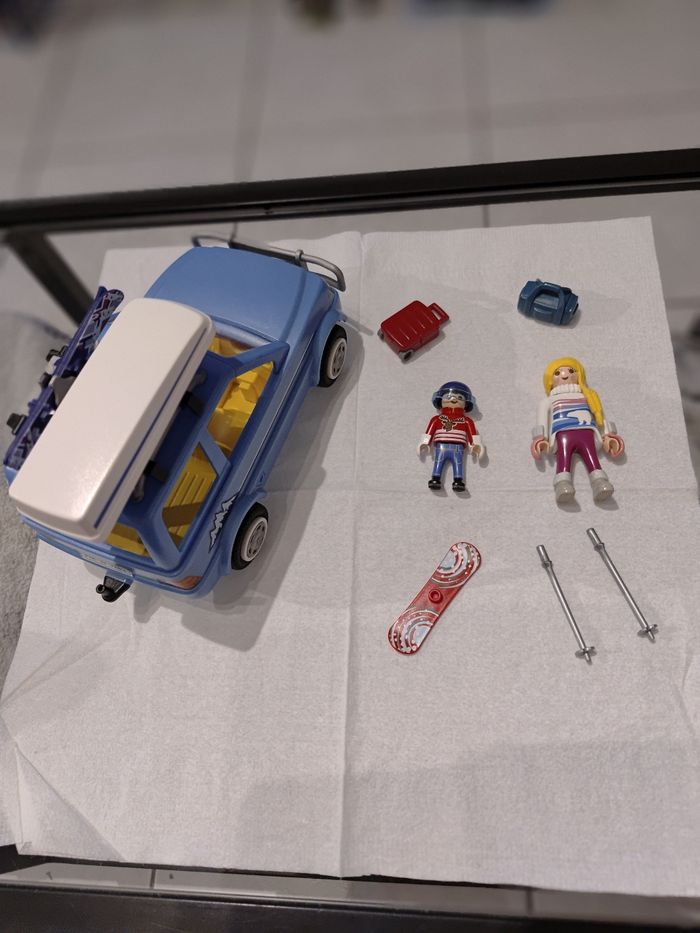 Voiture de montagne avec coffre de toit. Playmobil n°9281 - photo numéro 2