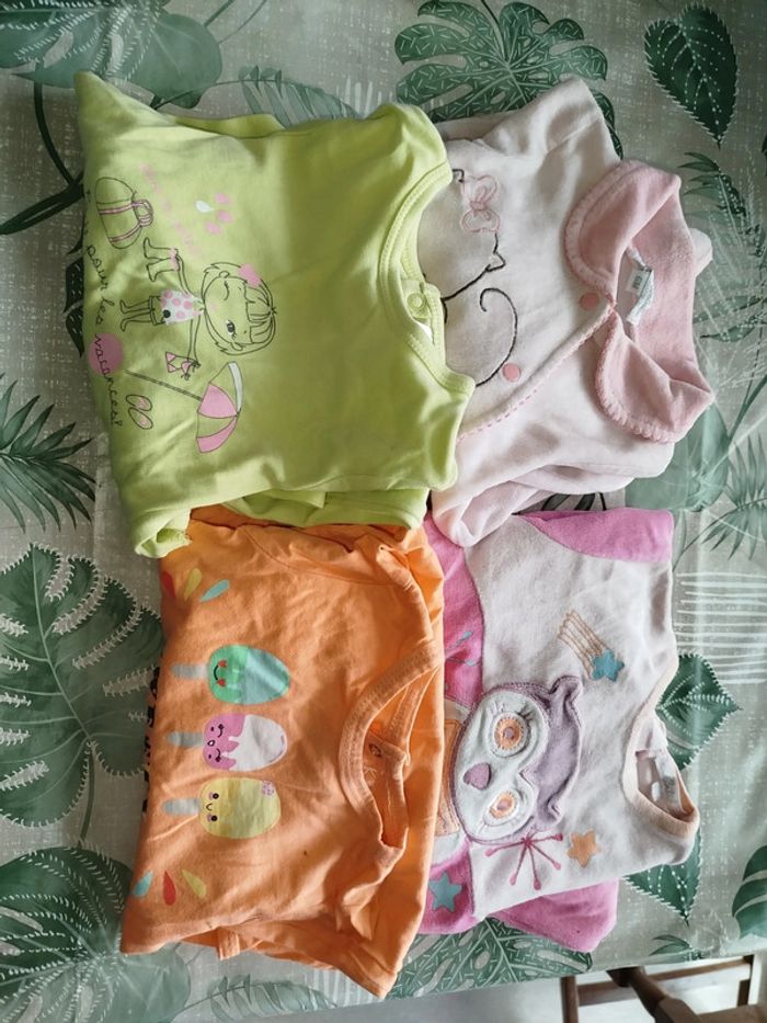 Lot 4 pyjamas bébé fille 6 mois - photo numéro 2