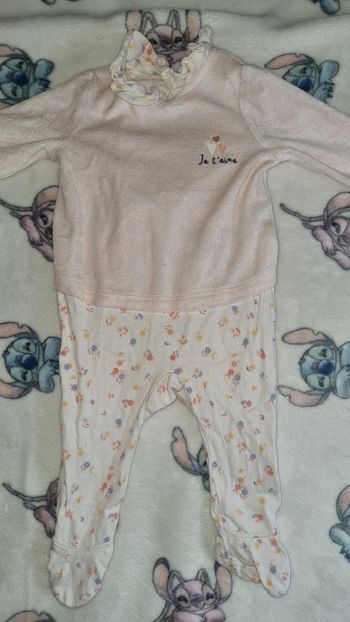 Pyjama 6 mois en très bon état