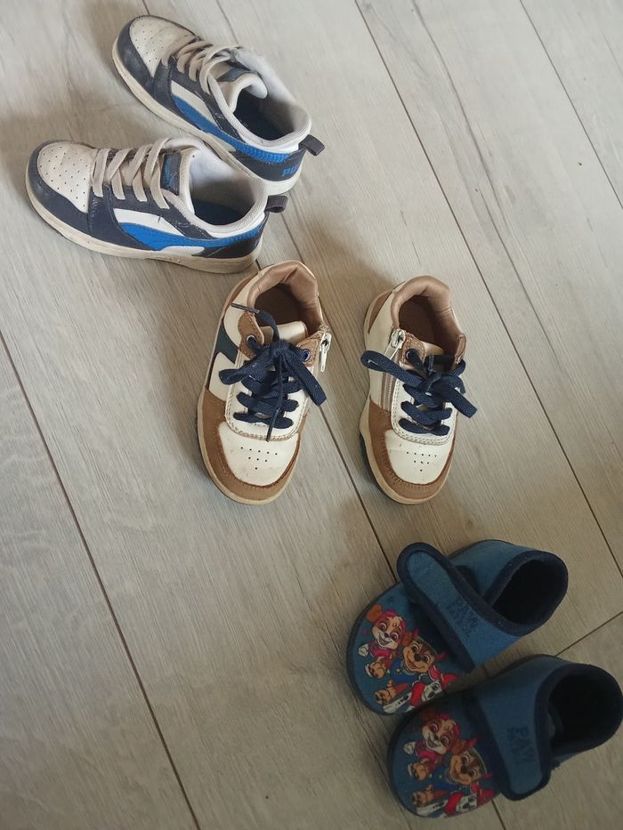Lot chaussures 23/24