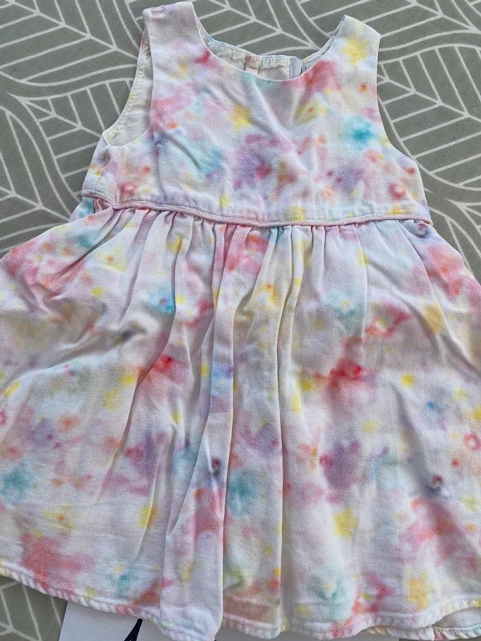 Très belle robe printanière été coton 12 mois - photo numéro 2