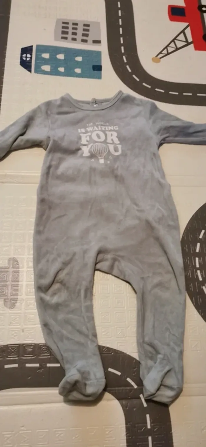 Lot de 3 pijamas 12 mois - photo numéro 4
