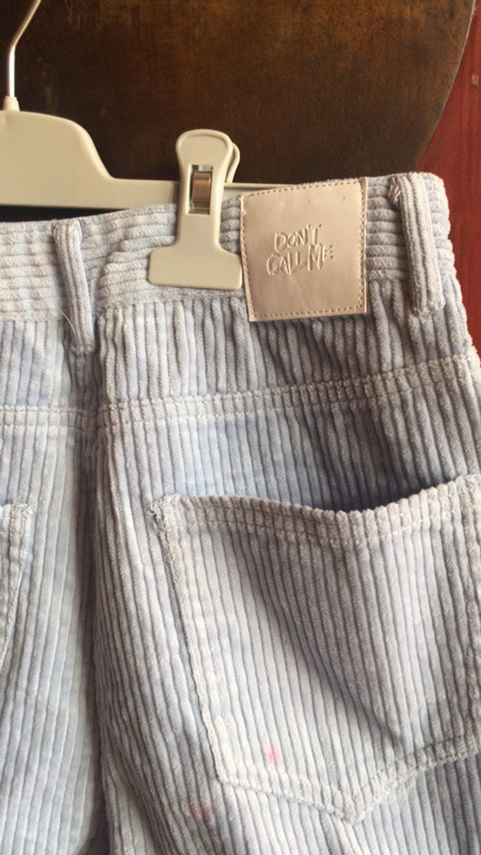 Short en velours bleu ciel Jennyfer taille 34 - photo numéro 6