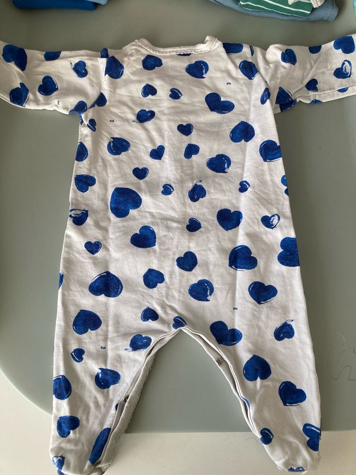 Pyjama avec cœurs - photo numéro 2