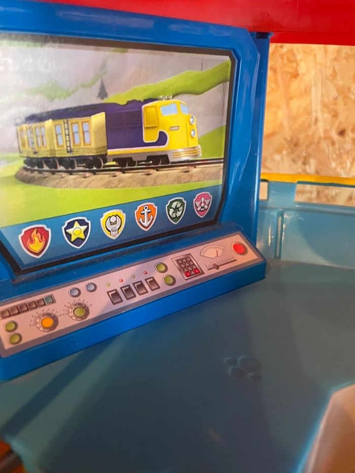 Idée Cadeau 🎁 Tour de Controle Spin Master Pat Patrouille avec blason sonore et lumineux - photo numéro 8