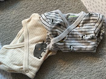 Lot de 2 bodies 1 mois