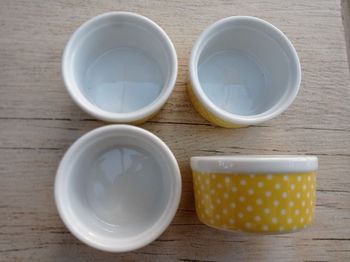 Lot de 4 petites coupelles céramique