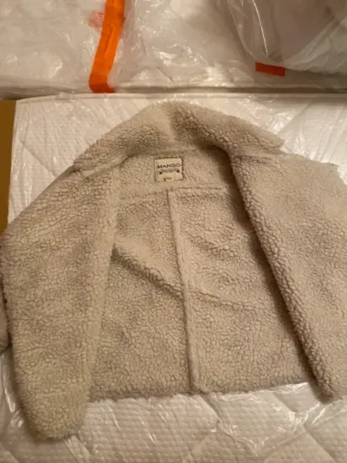 Veste en suédine beige fourré moumoute - photo numéro 7