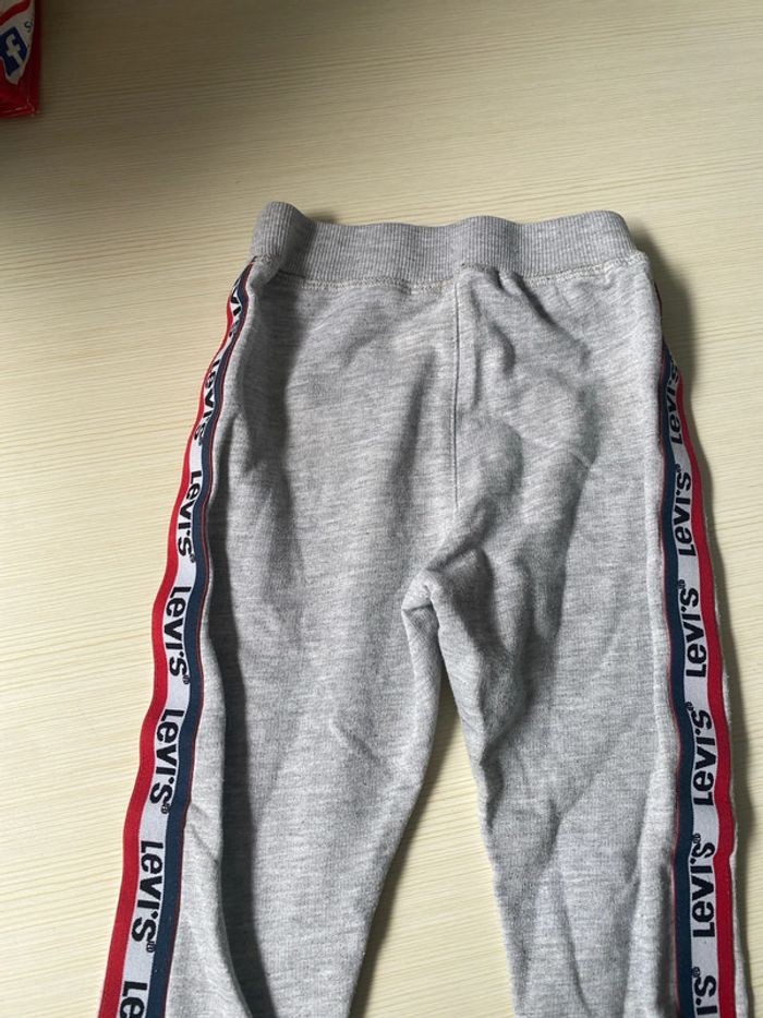 Pantalon levis - photo numéro 2