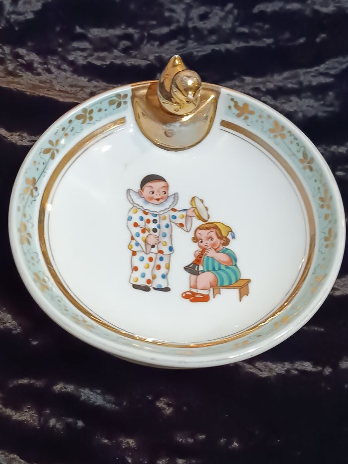 Ancienne assiette à bouillie