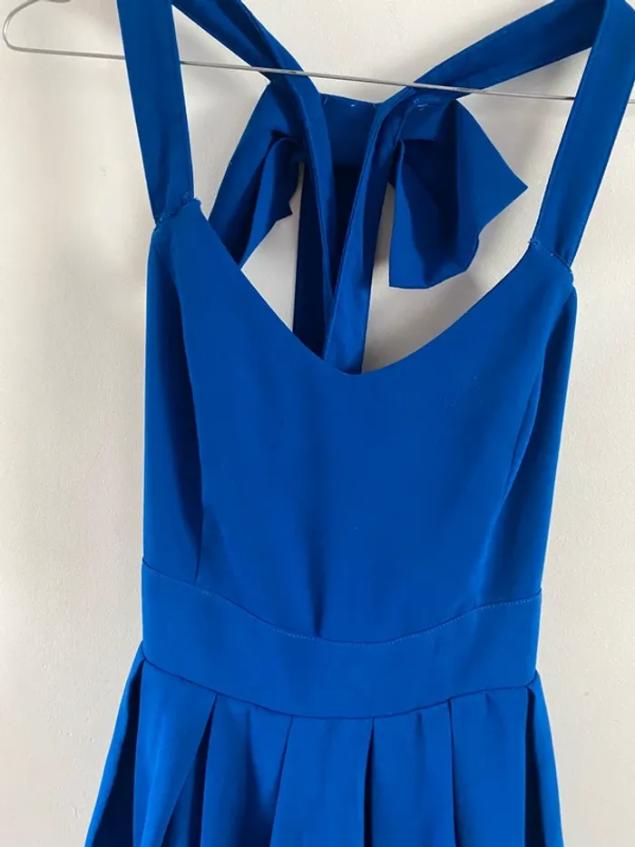 Robe dos nue - photo numéro 2