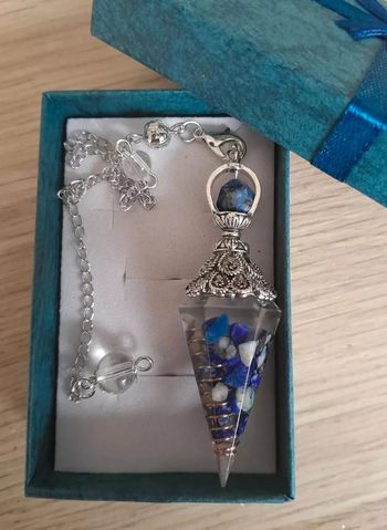 Pendule de radiesthésie en améthiste, argenté