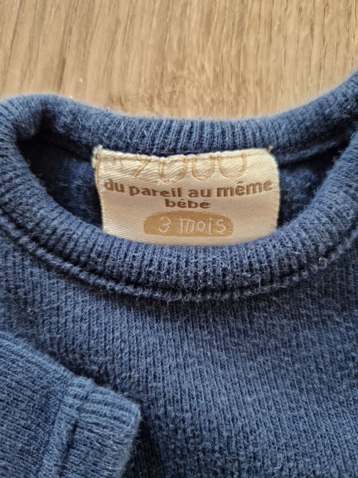 Jolie pull bleu marine - 3 mois - photo numéro 3