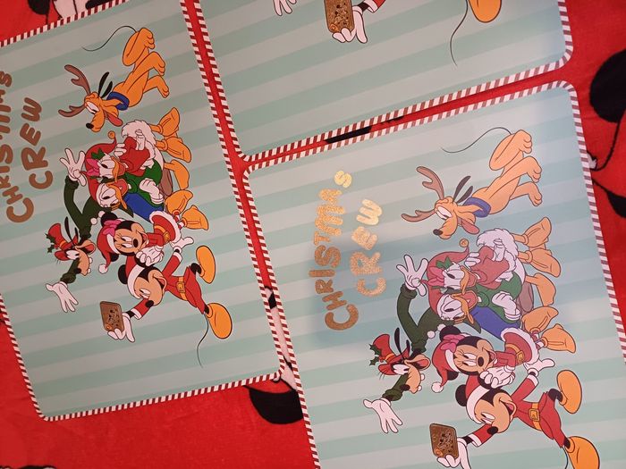 🧸Lots de 3 sets de table Disney Mickey sur le thème de Noël - photo numéro 4