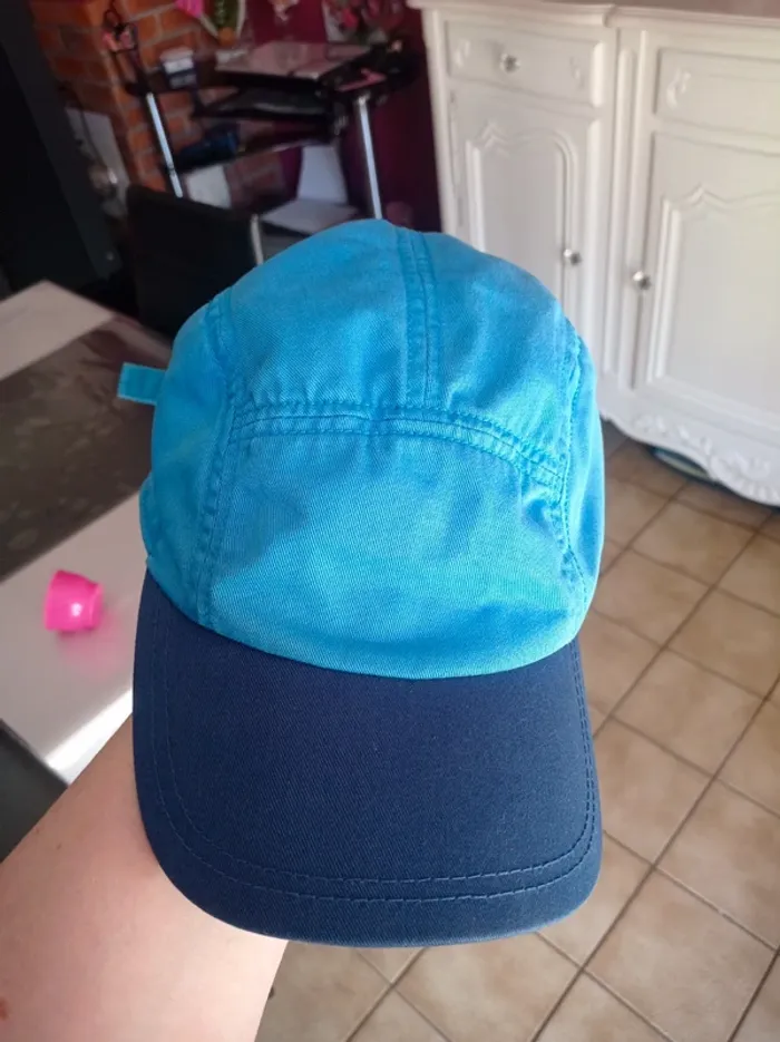 Casquette Lacoste bleu - photo numéro 2