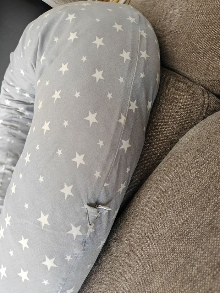 Coussin d'allaitement et grossesse gris - photo numéro 6