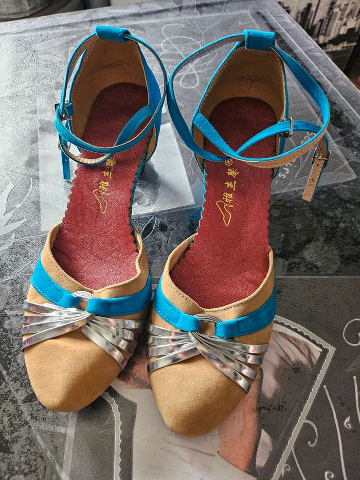 Chaussures en lot ou à l'unité - photo numéro 8