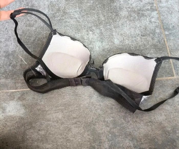 Soutien gorge - photo numéro 3