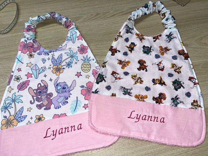 Bavoir cantine - photo numéro 2