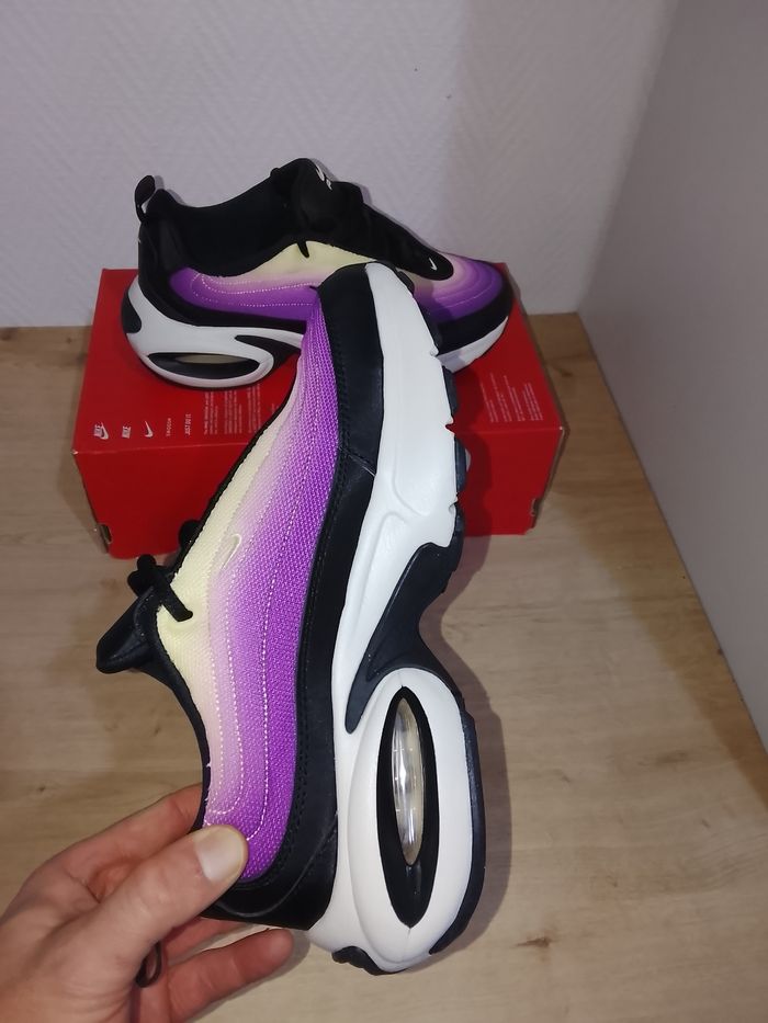 Nike air portal  taille 38 - photo numéro 2