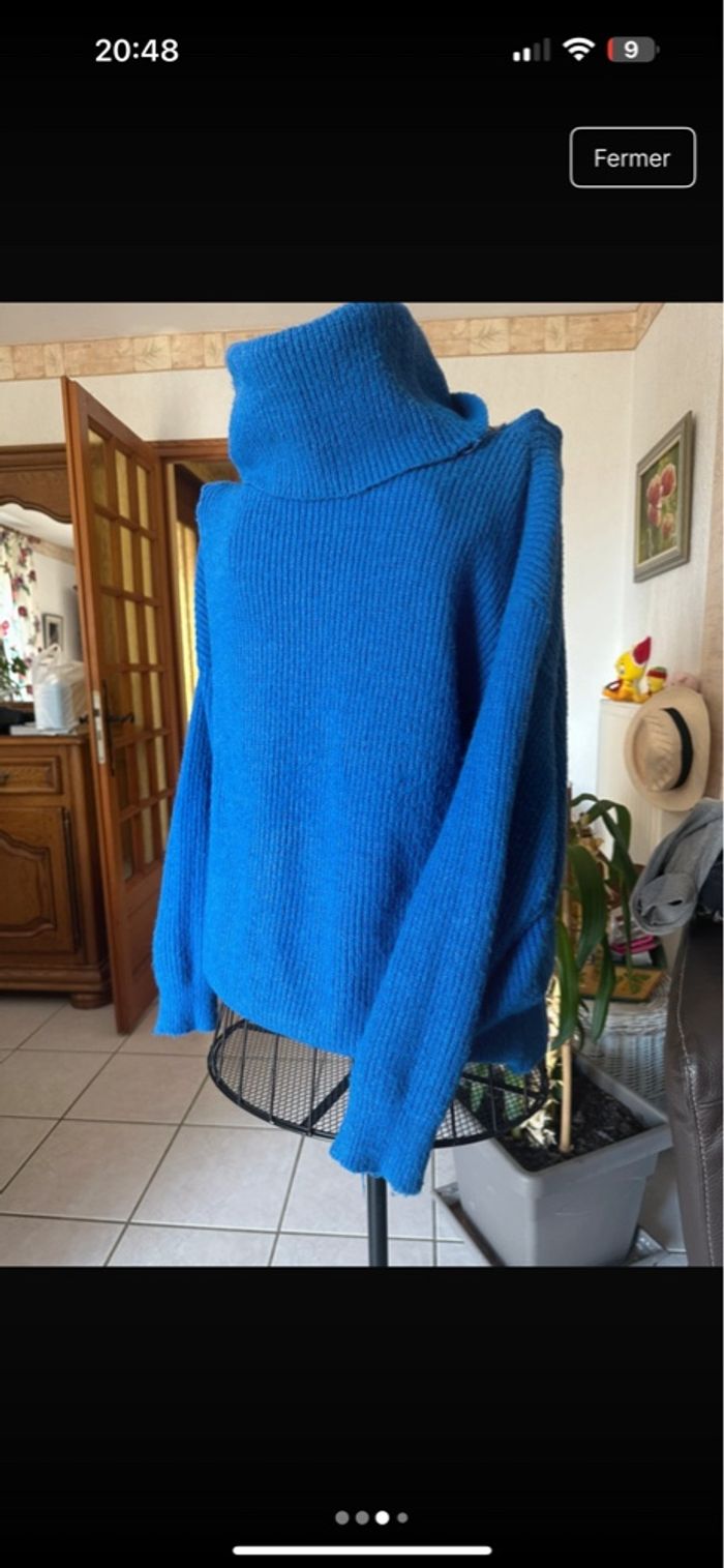 Gros pull col roulé bleu - photo numéro 3