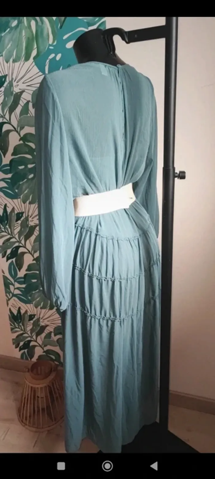 Longue robe fluide avec transparence taie 36 - photo numéro 2
