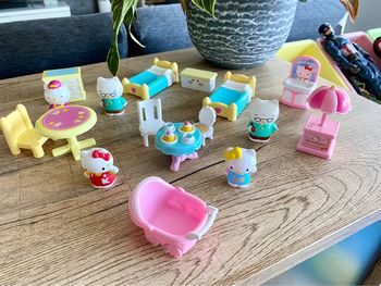 Lot Hello Kitty Sandro