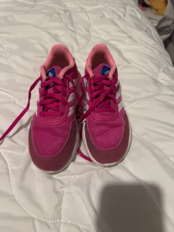Baskets adidas fille 32