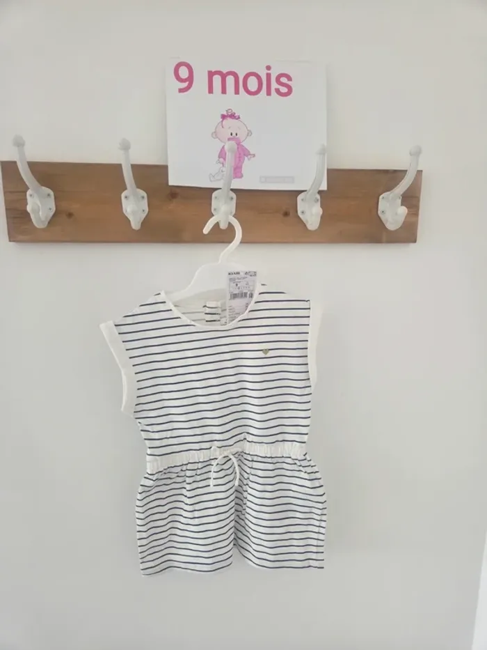 Robe 9m neuf avec étiquette