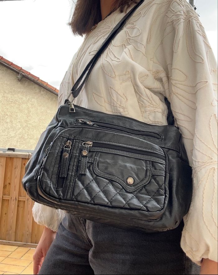 Sac à main noir cuir synthétique plusieurs poches - photo numéro 8