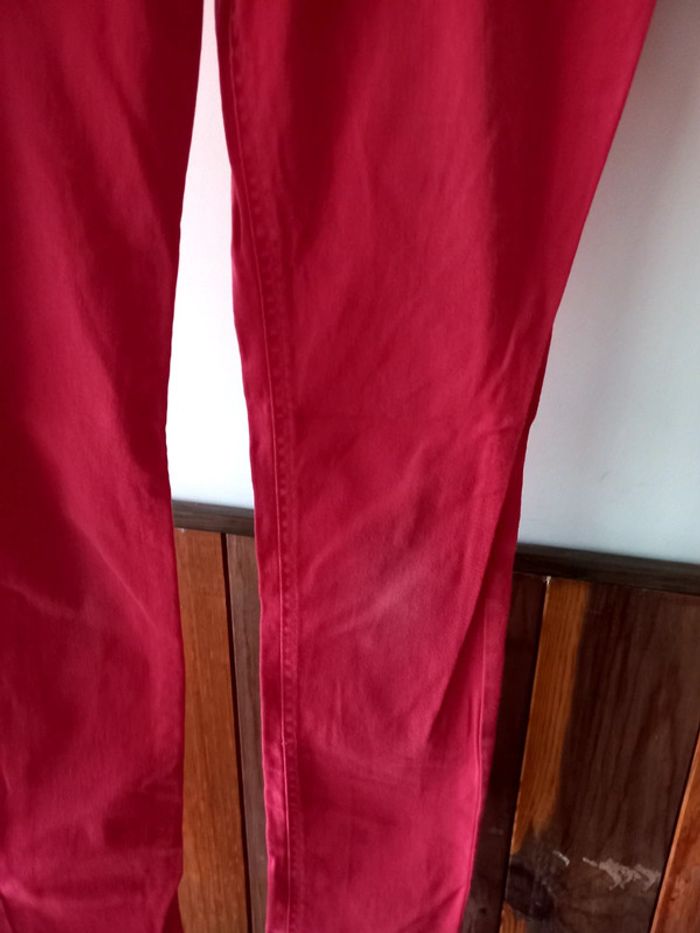 Pantalon rouge - photo numéro 3