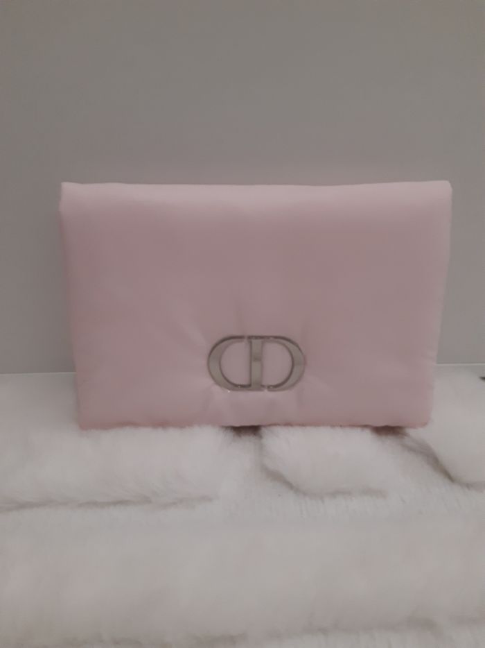 Dior Pink Puffy Pouch with Silver Dior Logo - photo numéro 2
