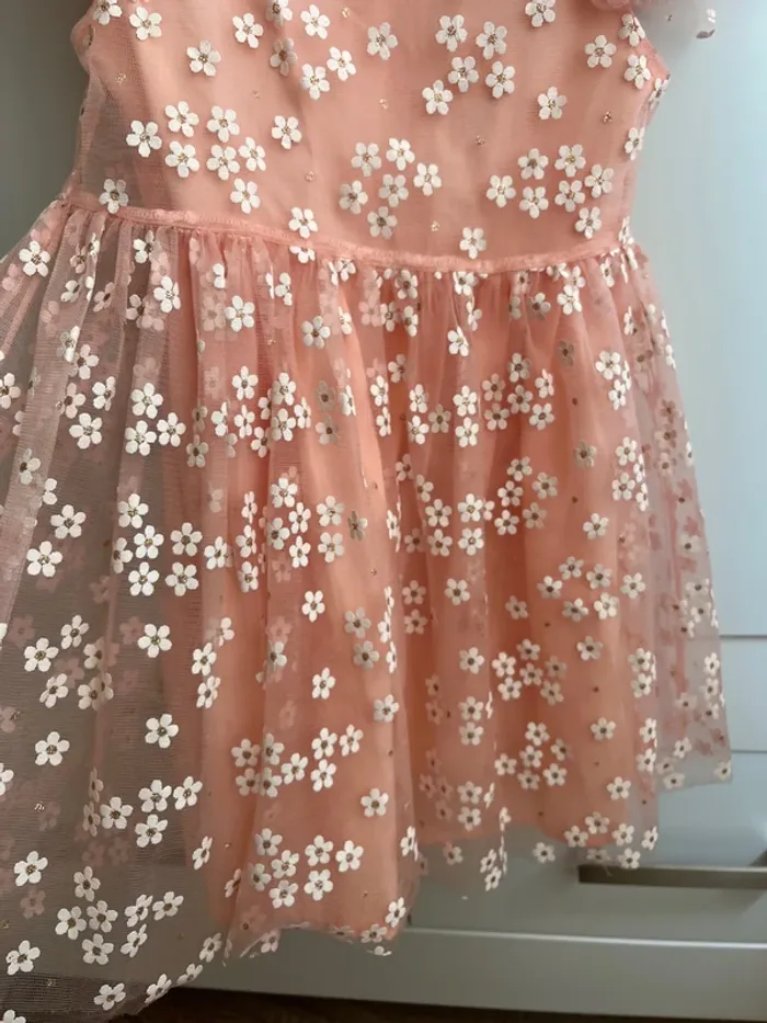 Magnifique robe en tulle rose 🌸🤍5ans Majoral - photo numéro 4